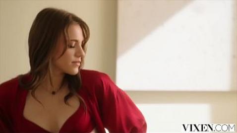 Fucks a tender cutie in the pussy