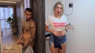 A neighbor came to his mature neighbor for sex.