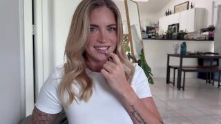 Blonde masturbates her vagina