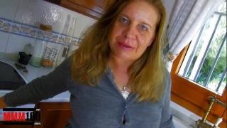 Fucked a mature mom in the kitchen